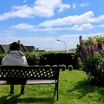 Pensionat Sandve 4*